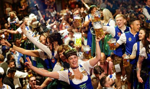 VIDEO Pivo nikad skuplje na Oktoberfestu, a ove godine su popili čak sedam milijuna litara