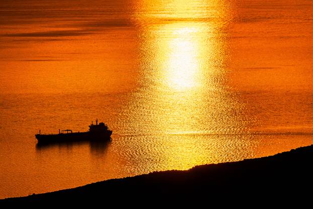 Pogled na zalazak sunca i Split