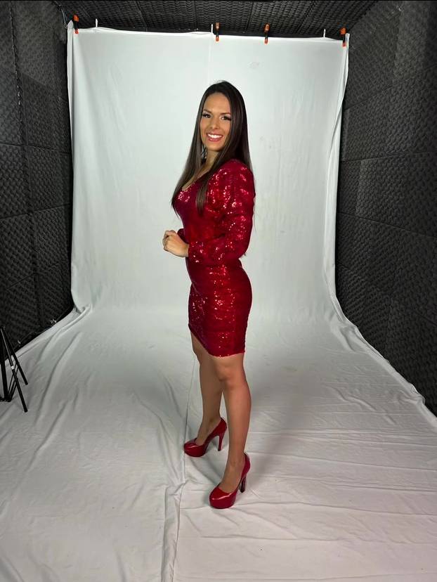 FOTO Nadal ju je gutao očima u Brazilu. Gdje je ova hostesa 11 godina poslije i kako izgleda?