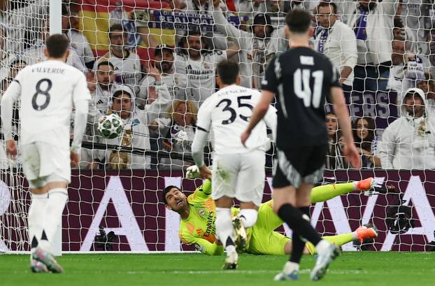 Champions League - Quarter Final - Second Leg - Real Madrid v Arsenal