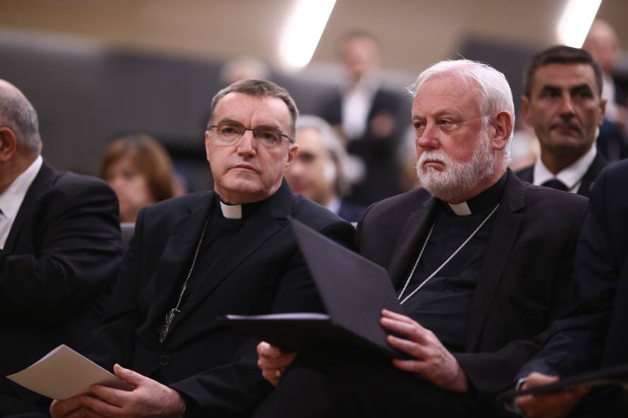 Predavanje mons. Paula Richarda Gallaghera, tajnika Svete Stolice za odnose s drÅ¾avama