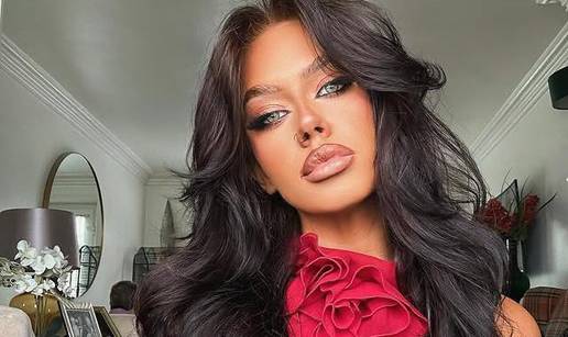 FOTO Skinula je gotovo 90 kila i pokazala svoje vru&cacute;e tijelo: 'Izgleda&scaron; kao prava boginja'