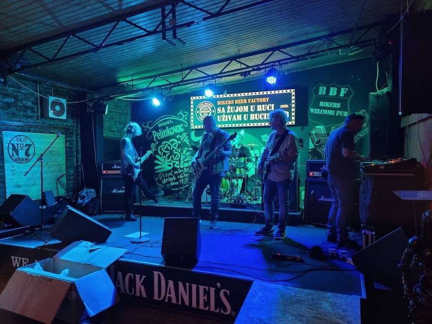 Bivši vokal Maidena imao probu uoči večerašnjeg koncerta na koji stižu i bivši kolege iz benda