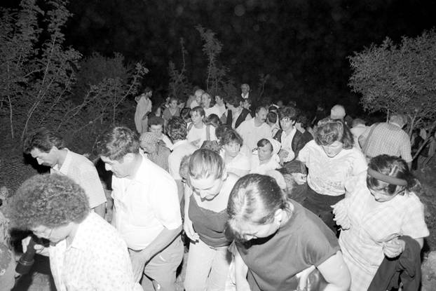 Brojni vjernici na obilježavanju 10. godišnjice ukazanja u Međurgorju, 25.6.1991.