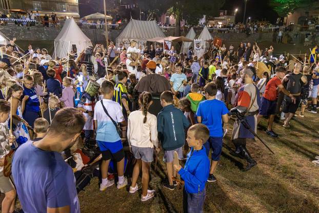 Otvoren je  13. Srednjovjekovni festival u Svetvinčentu