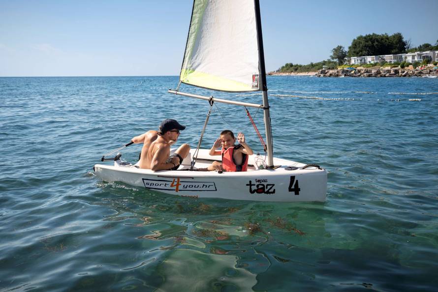 Studenac  poziva samohrane roditelje da prijave djecu na besplatno ljetovanje