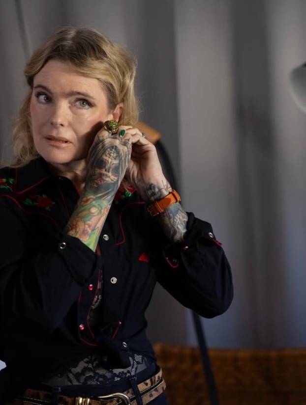 FOTO Seksi glumica se nakon 34 godine vraća u "Spasilačku službu", evo kako sad izgleda