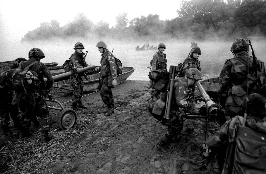 Priča vojnika i fotoreportera: 'Nemoj me pitat za film, pitaj za streljivo, to ću dati. Ovo ne...'