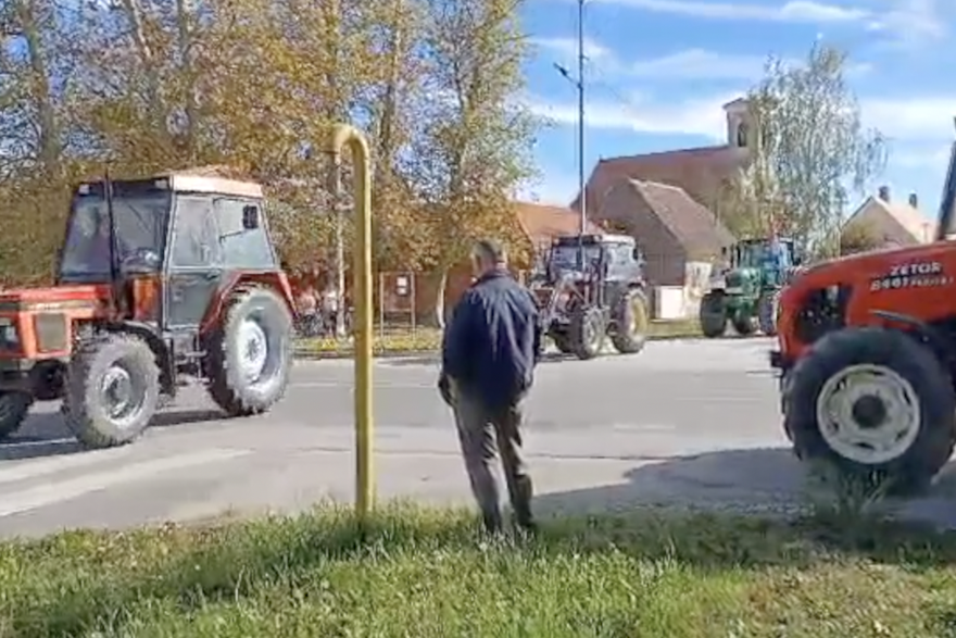 Traktori:Retkovci