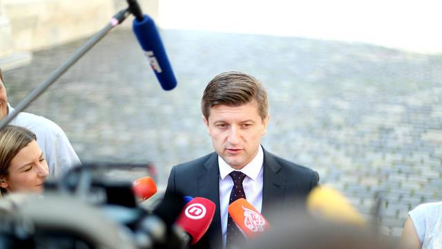 Zagreb: Dolazak ministara na sjednicu uÅ¾eg kabineta Vlade RH