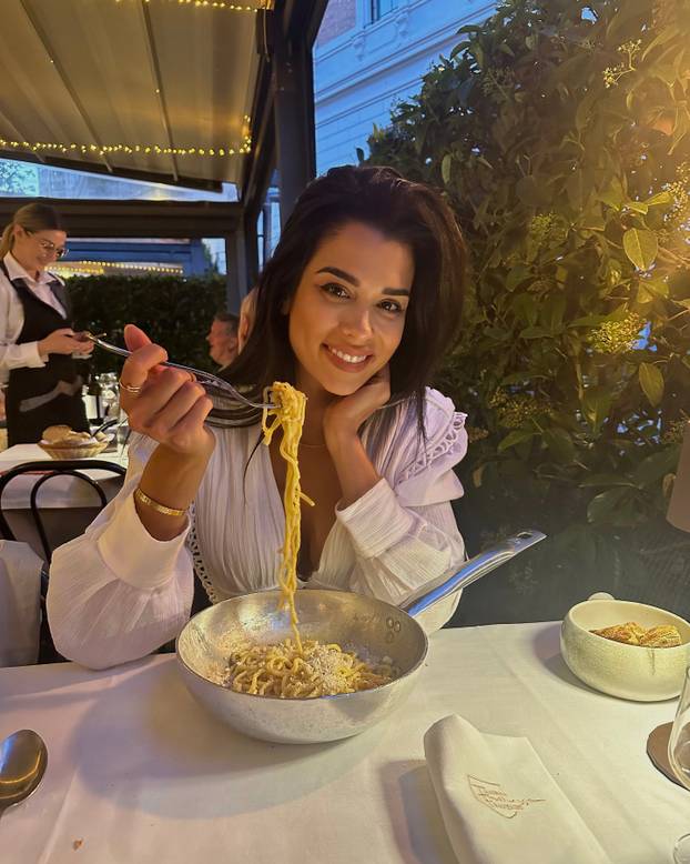 FOTO Tko je Ćorićeva djevojka? Nekad sportska nada danas je influencerica i uživa po svijetu