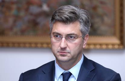 Veliki vođa: Plenković i dalje gazi po Ustavu i po demokraciji