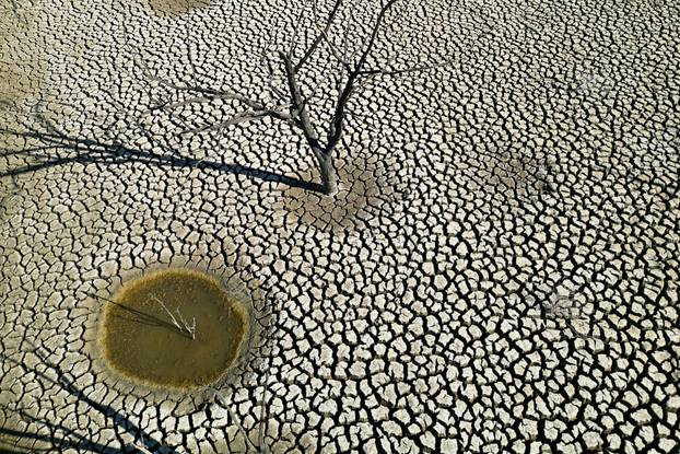 Drought leaves thousands without drinking water in southern Spain