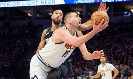 Joki&cacute; ovaj put znao s Gobertom, Nuggetsi spasili prvu me&ccaron; loptu