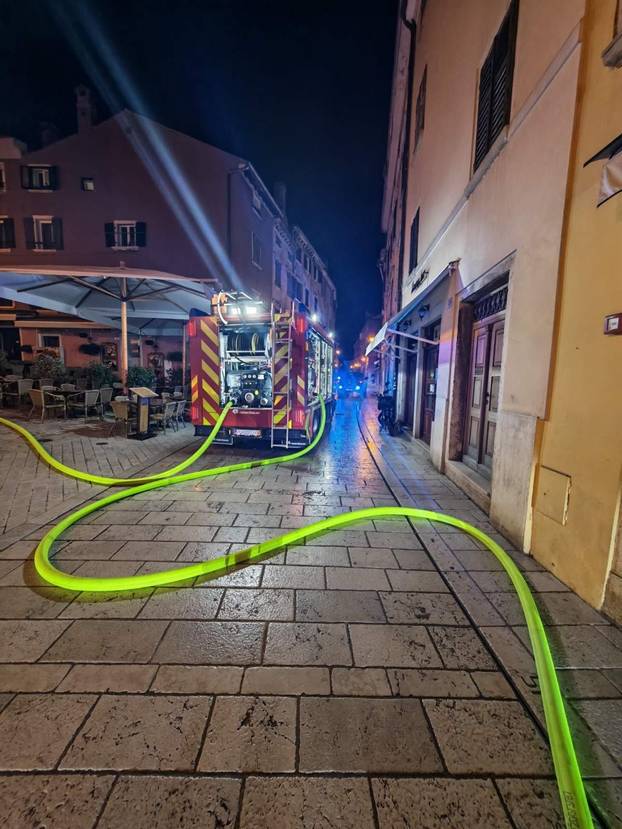 FOTO Muškarac (72) ozlijeđen u buktinji u Rovinju, prebacili ga helikopterom u bolnicu u Rijeci