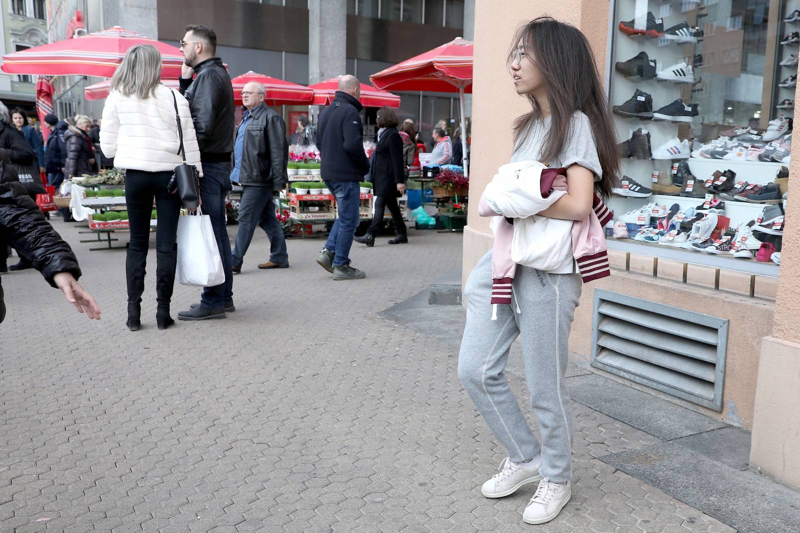 Zagreb: Zahvaljujući južini na ulicama grada zavladali kratki rukavi