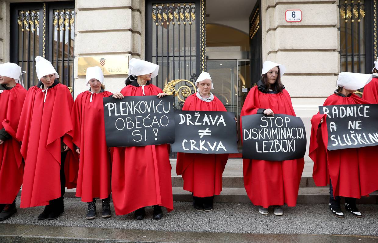 'Sluškinje' pred Saborom: Priče Željke Markić i desničara su laž