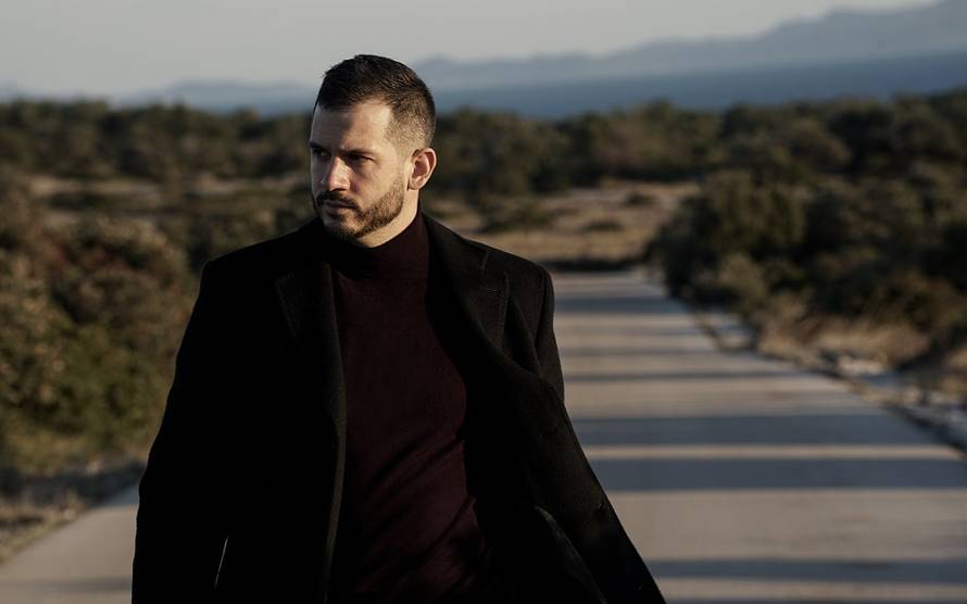 Boris Rogoznica zapjevao bez cenzure i progovorio: 'Ovo je moja priča, iskren sam do srži'