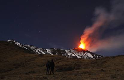 Zbog oblaka pepela iz vulkana Etna zatvorili su zračnu luku 