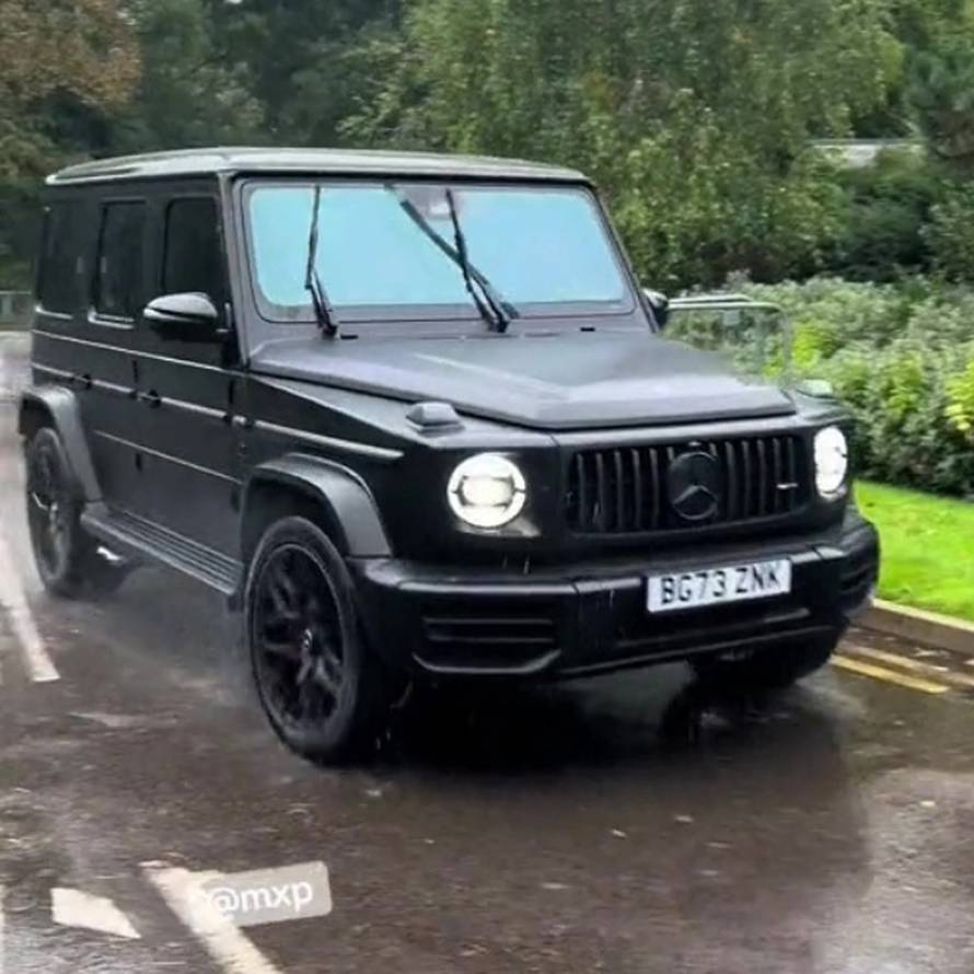 VIDEO Joško Gvardiol vozi auto star 25 godina: 'Kakav lik... A mogao bi imati koji god poželi'