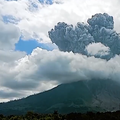 Erupcija vulkana izazvala šumski požar u Indoneziji
