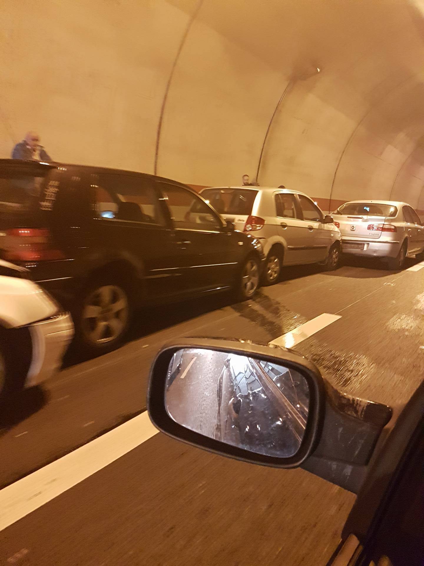 Velika gužva u tunelu Škurinje kod Rijeke: Sudarilo se 5 auta