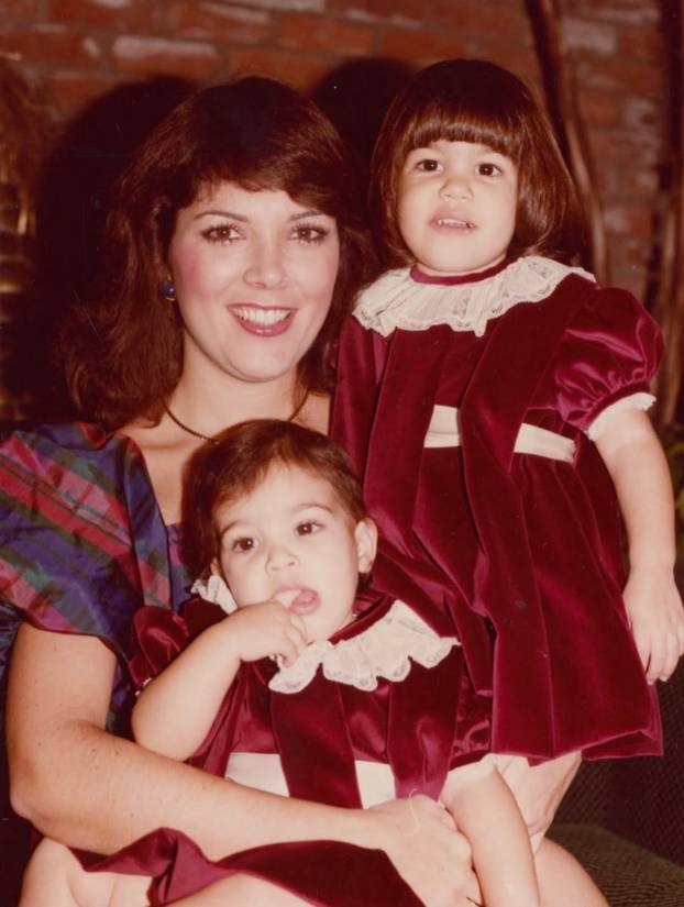 Evo kako su se domaće i strane ljepotice pripremale za Božić