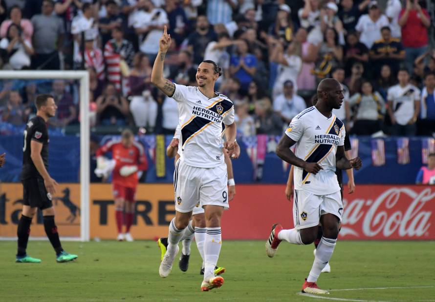 MLS: D.C. United at Los Angeles Galaxy