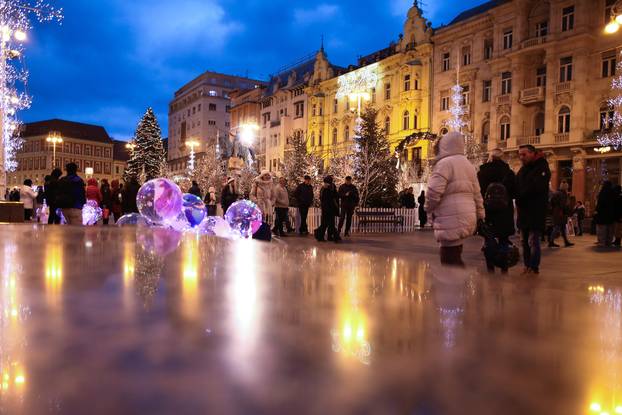 Zagreb: Zagrebački Advent na Trgu bana Jelačića