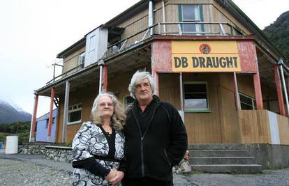 Stariji bračni par prodaje čitavo selo na N. Zelandu