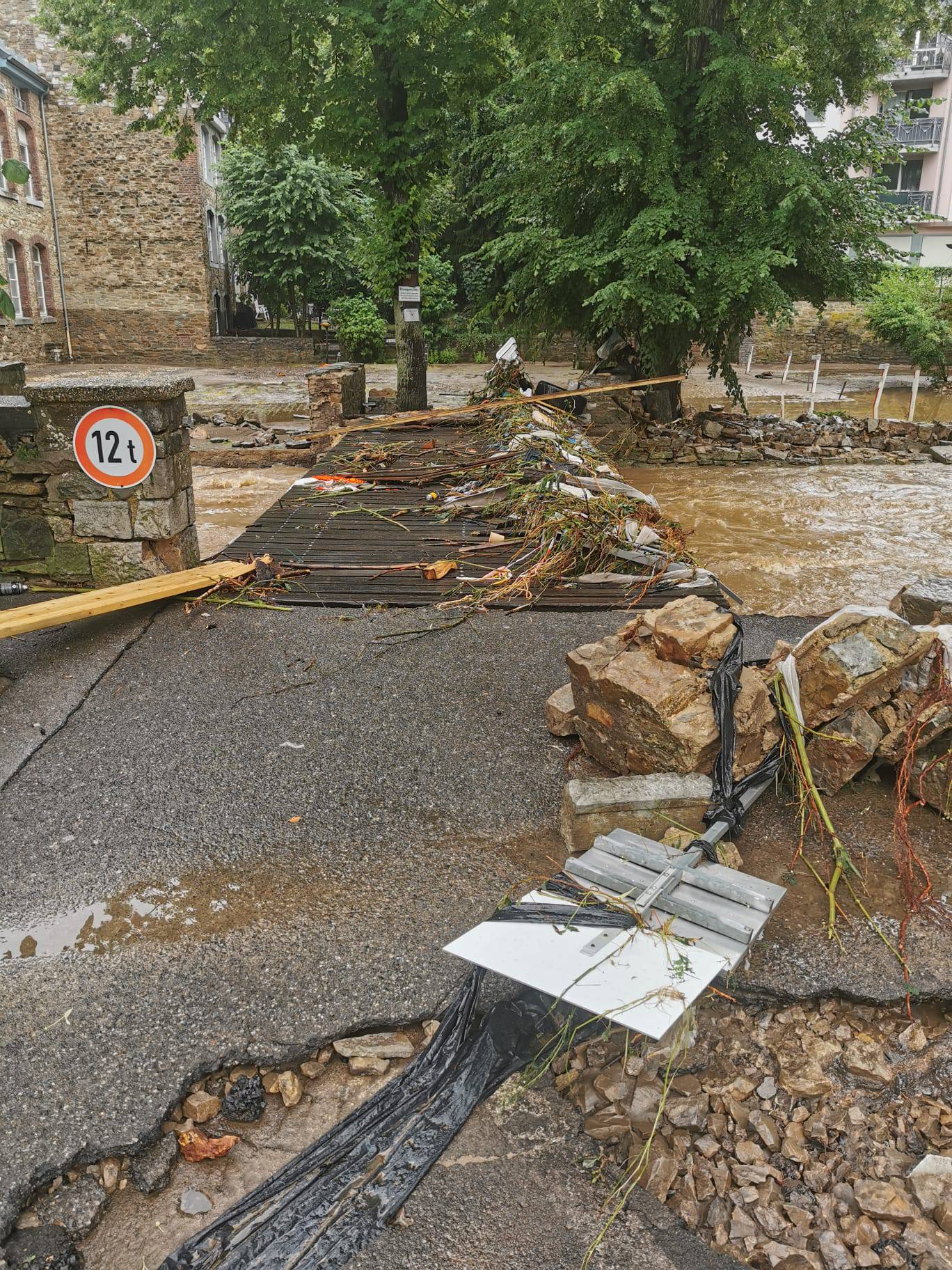 Poplave u Njemačkoj i Belgiji odnijele su 170 života: Šteta će se brojati u milijardama eura