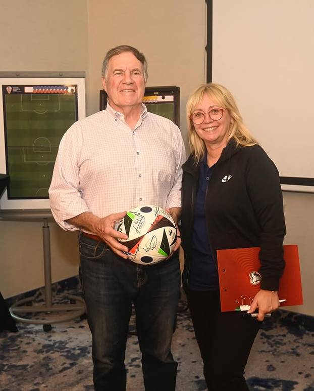 FOTO Ovo je žena kojoj 'vatreni' povjeravaju sve svoje tajne