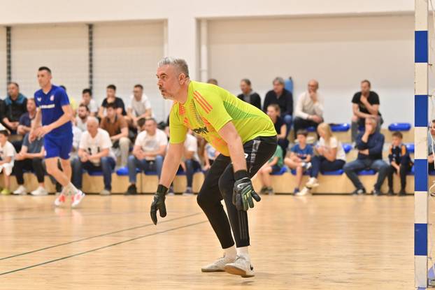 Makarska: Donatorska utakmica veterana Hajduk - Dinamo za Mladena Bartolovića