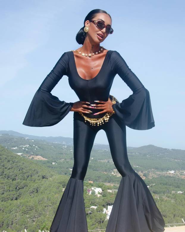 FOTO Ima top tijelo i tajnim poslom zarađuje bogatstvo: 'Ne tražite me novac, nađite posao'