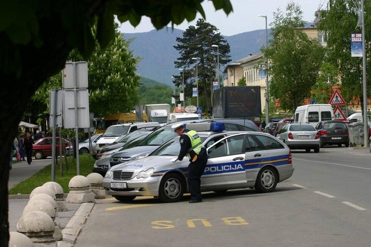 Makarska: Pijani Poljak je prolazniku razbio dva zuba