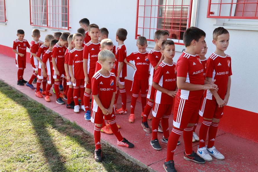 Oriovac: Prijateljska utakmica Oriolik - Dinamo, povodom 100 godina kluba