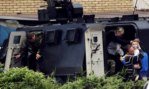 Osam policajaca poginulo u Kumanovu, a još tri ranjena