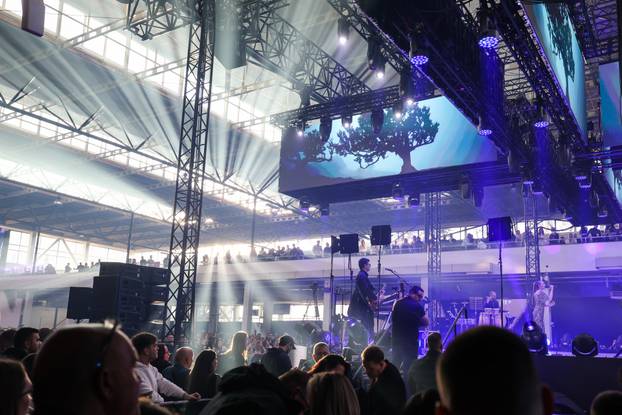 Zagreb: Popodnevni doček uz Aleksandru Prijović