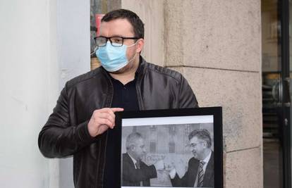 Mladi SDP-ovci na Trg žrtava fašizma donijeli sliku Sanadera i Plenkovića, ali i Kazneni zakon
