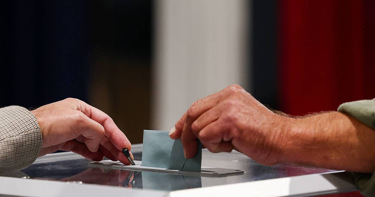 Elections in BiH: Polling stations open for local elections. They choose from 29,000 candidates