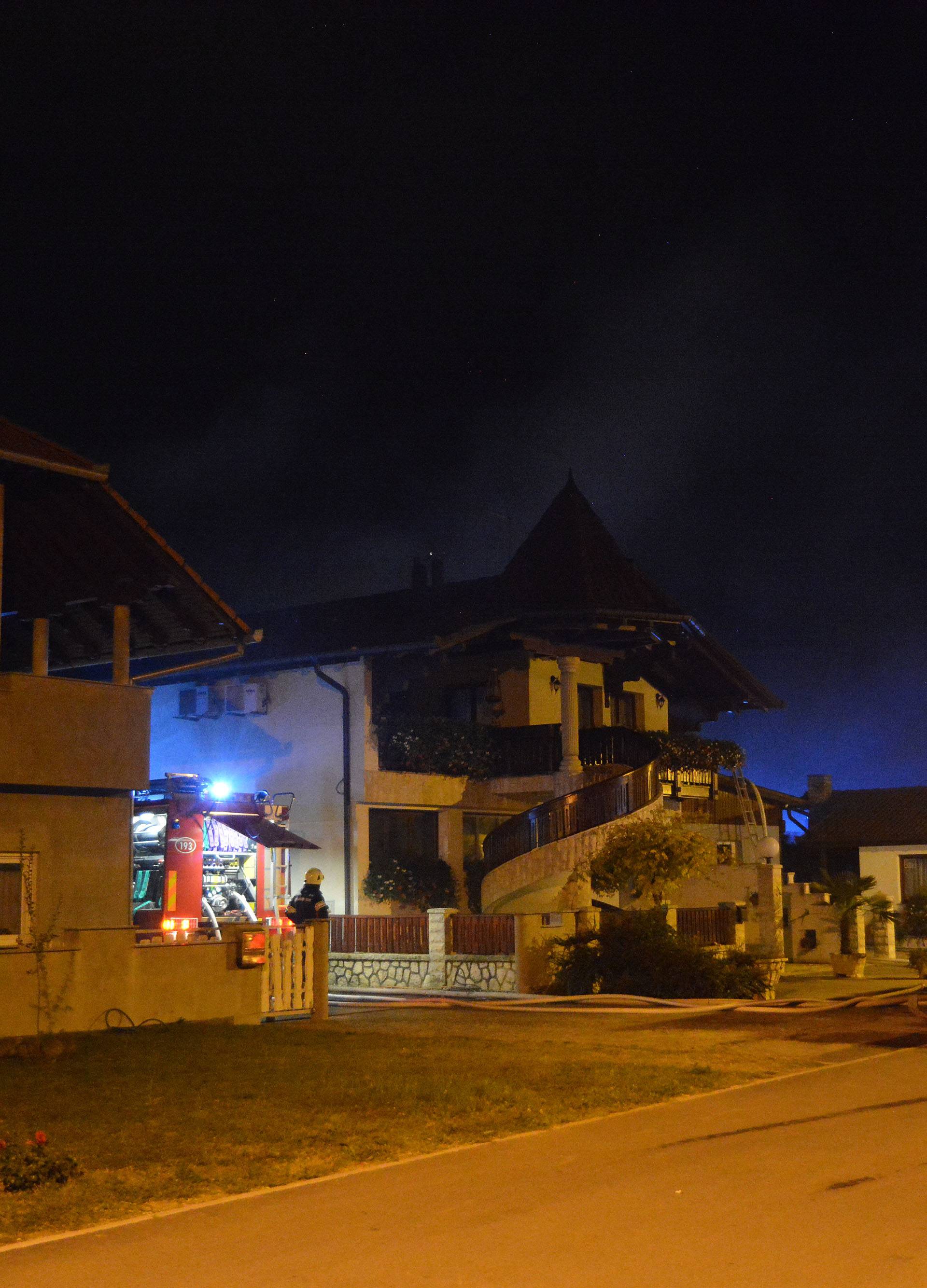 Buknuo je požar u stolarskoj radionici: Nitko nije ozlijeđen