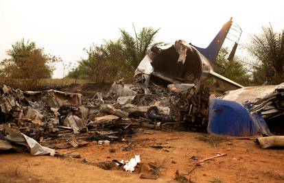 U padu putničkog aviona usred Kolumbije poginulo je 14 ljudi