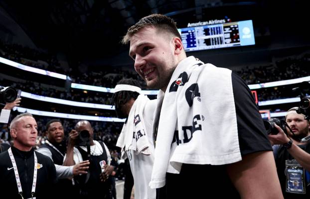 NBA: Los Angeles Lakers at Dallas Mavericks