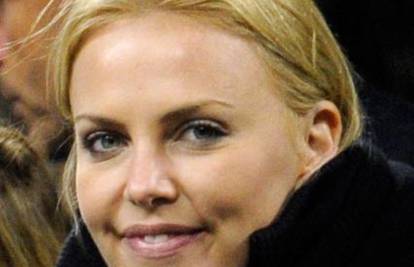 Sad je mama: Charlize Theron (36) usvojila dječaka Jacksona 