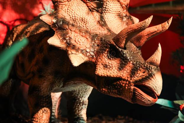 Zagreb: Izložba Invazija dinosaura na Zagrebačkom velesajmu