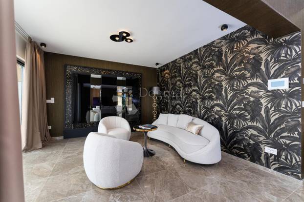 FOTO Pogledajte James Bond vilu u Ražancu! Prodaje se, a oglas je teško prepričati...