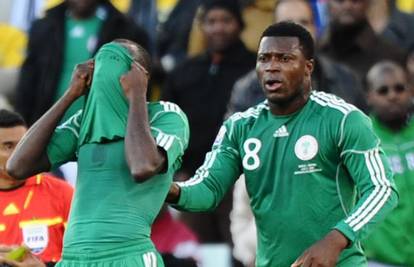 Kaita se ispričao Nigeriji zbog crvenog protiv Grčke