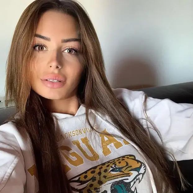 Na istog se estetskog kirurga žalila i Kristina Mandarina. Pogledajte kako je izgledala