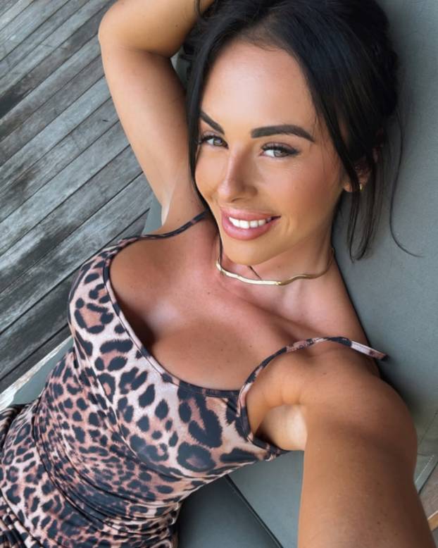 FOTO Australska manekenka traži nekog tko će je ovog ljeta mazati uljem: Plaća 17.000 €!