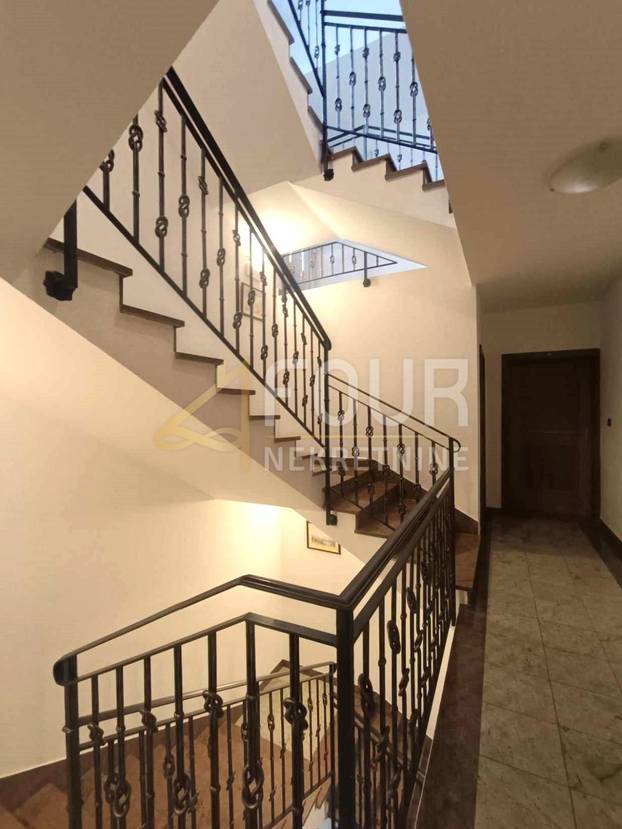 FOTO Pogledajte vilu koju u Opatiji prodaju za 8 milijuna €! Namještaj izazvao komentare